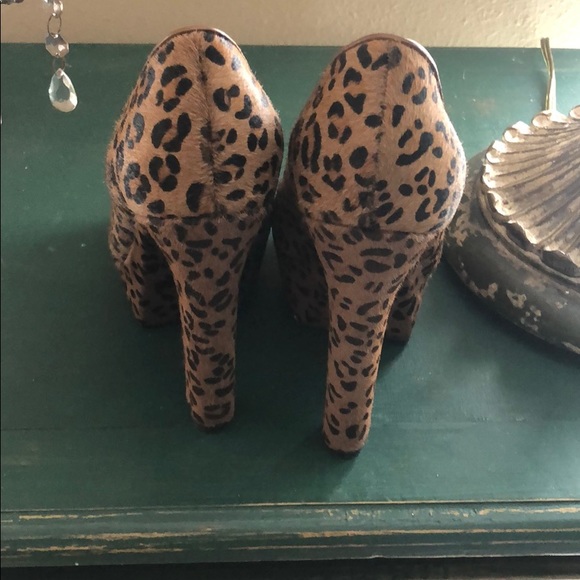 Shoes 👠 - Picture 3 of 5